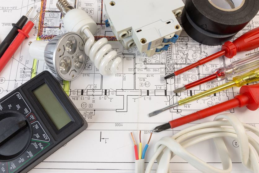 Instalacje elektryczne do budynków - projekt, montaż, modernizacja , Elektro-Mar Group Sp. z o. o. Instalacje elektroenergetyczne Roboty ziemne, Łódź